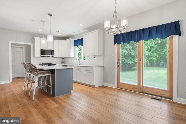 2027 OAK AVE, Jamison, PA 18929