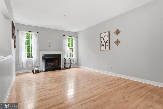 2027 OAK AVE, Jamison, PA 18929