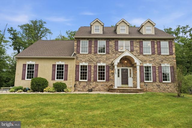 2027 OAK AVE, Jamison, PA 18929