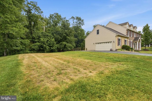 2027 OAK AVE, Jamison, PA 18929