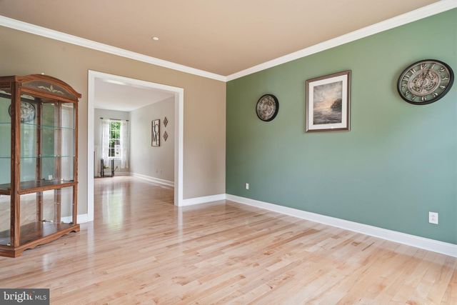 2027 OAK AVE, Jamison, PA 18929