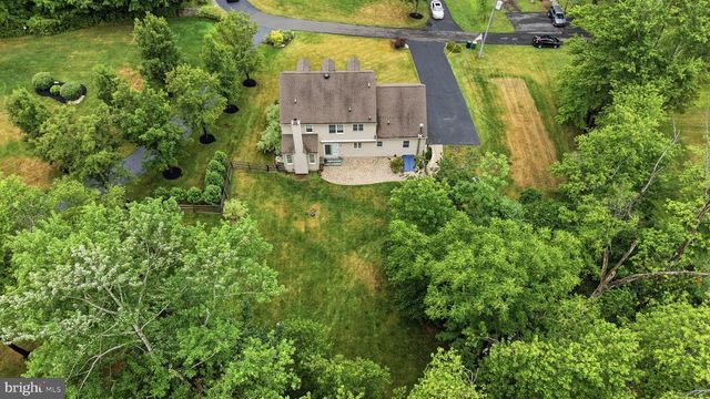 2027 OAK AVE, Jamison, PA 18929