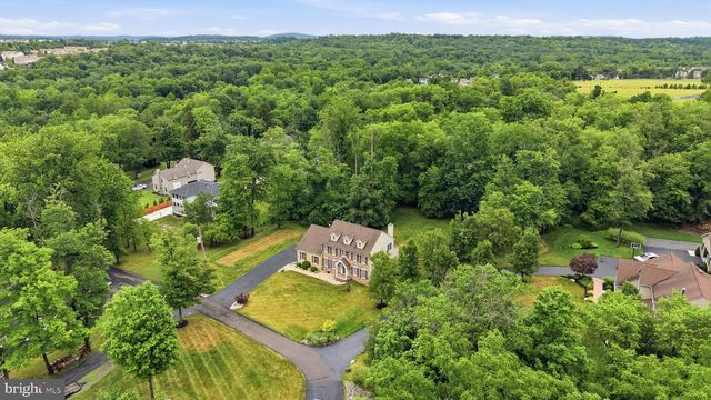 2027 OAK AVE, Jamison, PA 18929