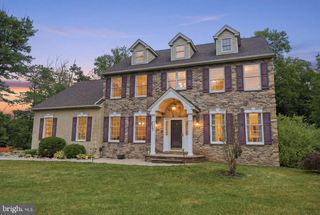 2027 OAK AVE, Jamison, PA 18929
