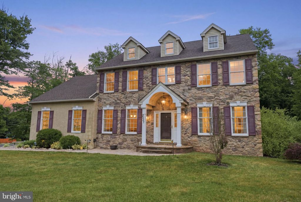 2027 OAK AVE, Jamison, PA 18929