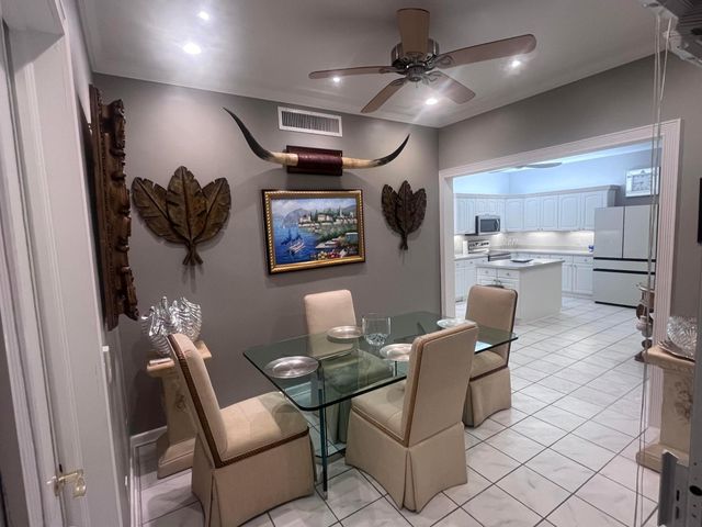 1061 Bimini Lane, West Palm Beach, FL 33404
