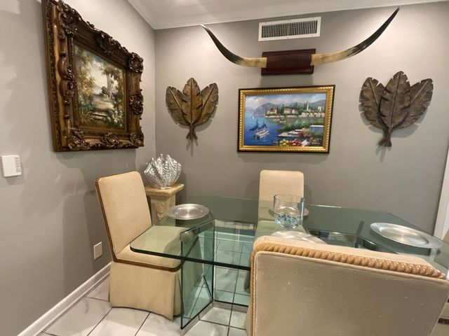 1061 Bimini Lane, West Palm Beach, FL 33404