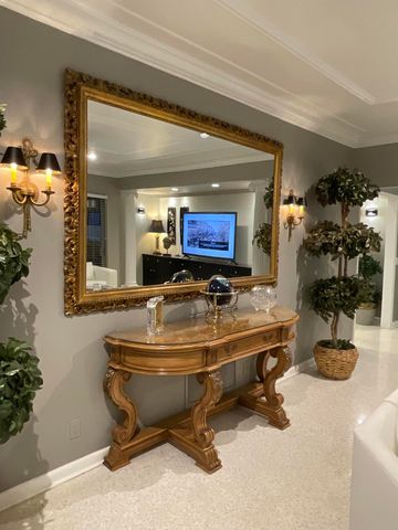 1061 Bimini Lane, West Palm Beach, FL 33404