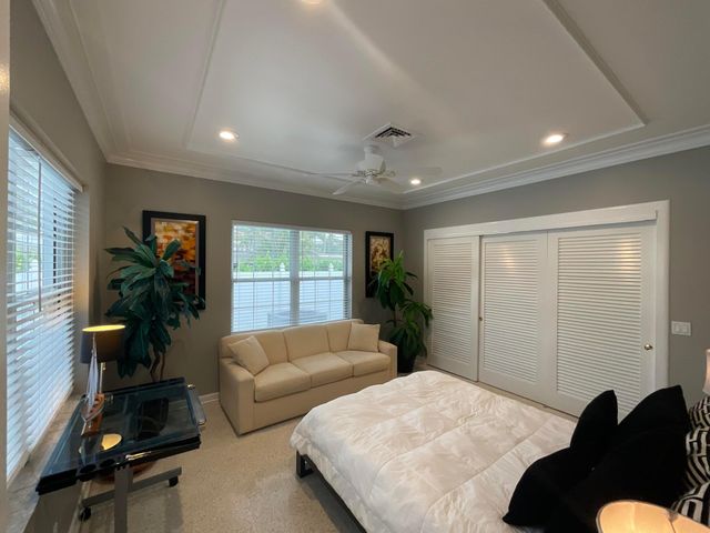 1061 Bimini Lane, West Palm Beach, FL 33404