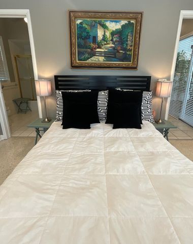 1061 Bimini Lane, West Palm Beach, FL 33404