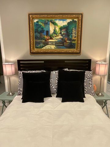 1061 Bimini Lane, West Palm Beach, FL 33404