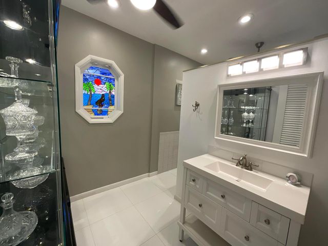 1061 Bimini Lane, West Palm Beach, FL 33404