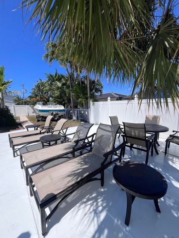 1061 Bimini Lane, West Palm Beach, FL 33404