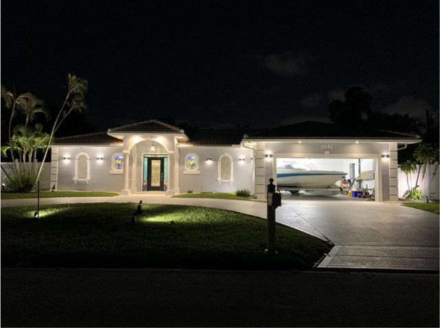 1061 Bimini Lane, West Palm Beach, FL 33404