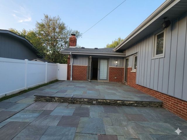 639 Poplar Avenue, Romeoville, IL 60446