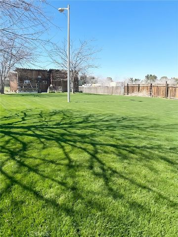 40985 174th E, Lancaster, CA 93535