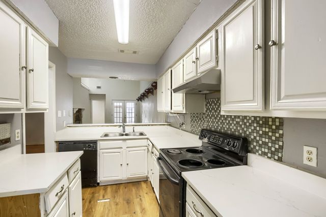 1848 Abshire Lane, Dallas, TX 75228
