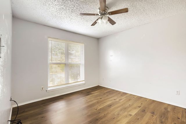 1848 Abshire Lane, Dallas, TX 75228