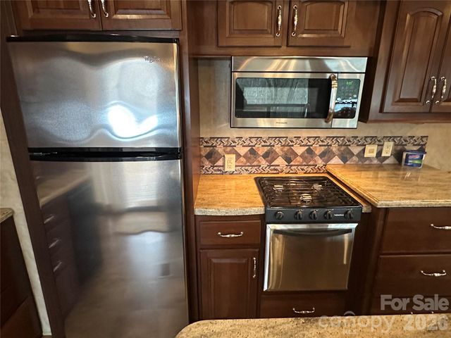 112 Sparrow Lane, New London, NC 28127