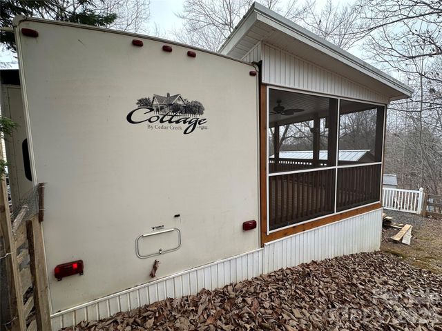 112 Sparrow Lane, New London, NC 28127