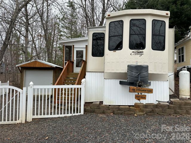 112 Sparrow Lane, New London, NC 28127