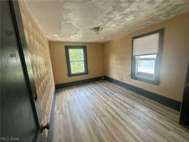 280 Lake Street, Akron, OH 44301