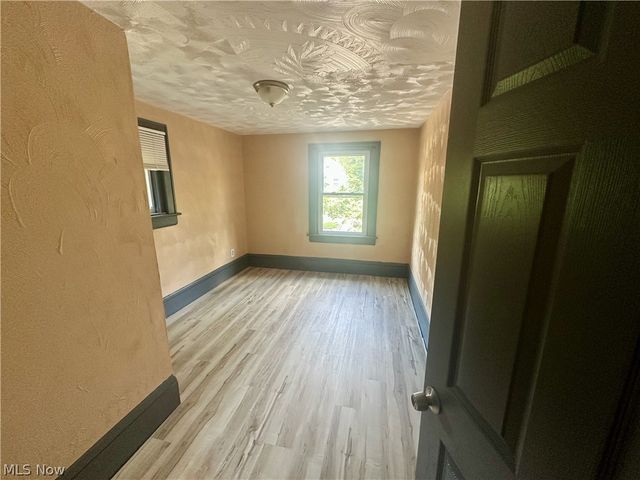 280 Lake Street, Akron, OH 44301