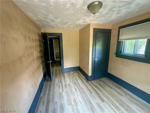 280 Lake Street, Akron, OH 44301