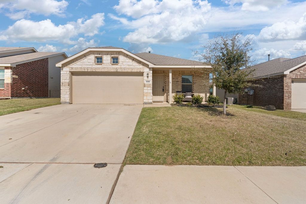 6316 Bristolwood Drive, Fort Worth, TX 76123