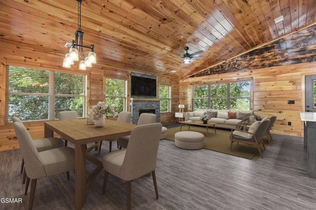 353 Oak Lake Drive, Sevierville, TN 37876