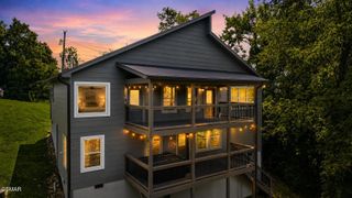 353 Oak Lake Drive, Sevierville, TN 37876