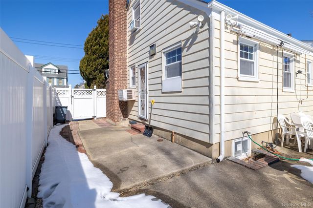 682 Rose Boulevard, North Baldwin, NY 11510