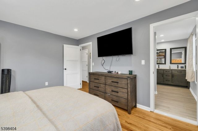 101 Sycamore Ave, Livingston Twp., NJ 07039