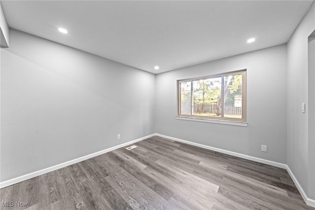 6876 Anthony Lane, Parma Heights, OH 44130