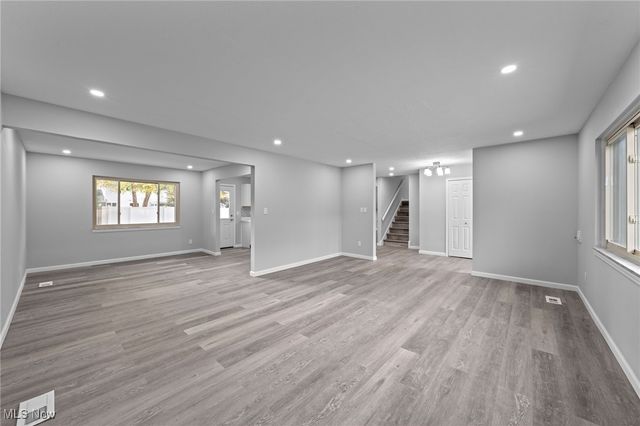 6876 Anthony Lane, Parma Heights, OH 44130