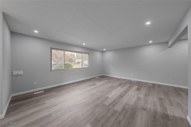 6876 Anthony Lane, Parma Heights, OH 44130