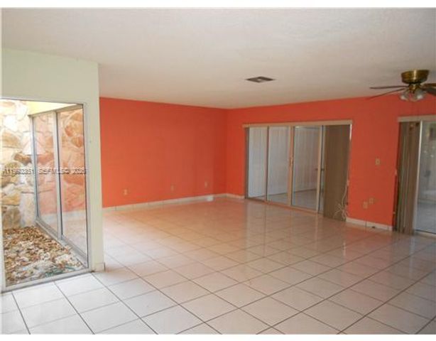 4131 W 18th Ct 4131, Hialeah, FL 33012