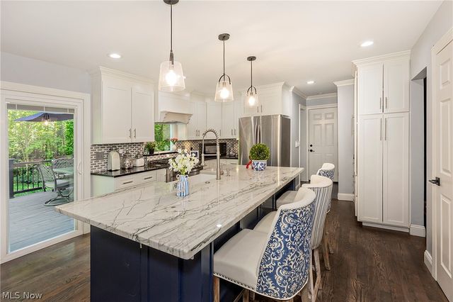 8290 Pine Creek Court, Chagrin Falls, OH 44023
