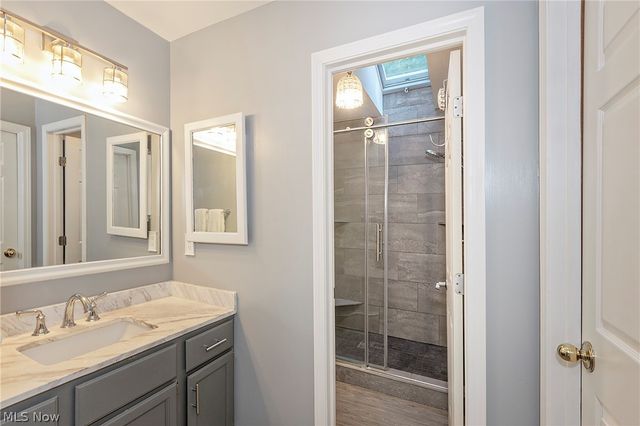 8290 Pine Creek Court, Chagrin Falls, OH 44023