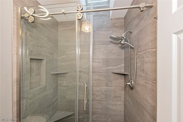 8290 Pine Creek Court, Chagrin Falls, OH 44023