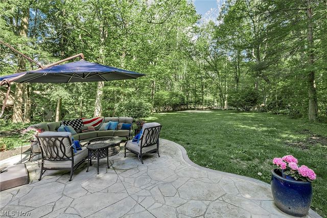 8290 Pine Creek Court, Chagrin Falls, OH 44023
