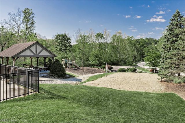 8290 Pine Creek Court, Chagrin Falls, OH 44023