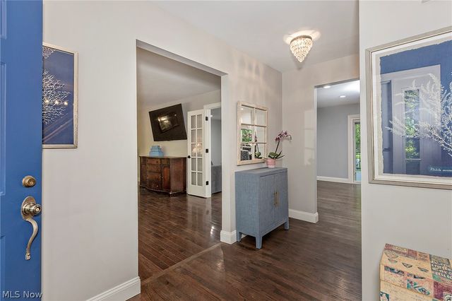 8290 Pine Creek Court, Chagrin Falls, OH 44023