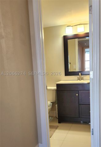 1000 Parkview Dr 1026, Hallandale Beach, FL 33009