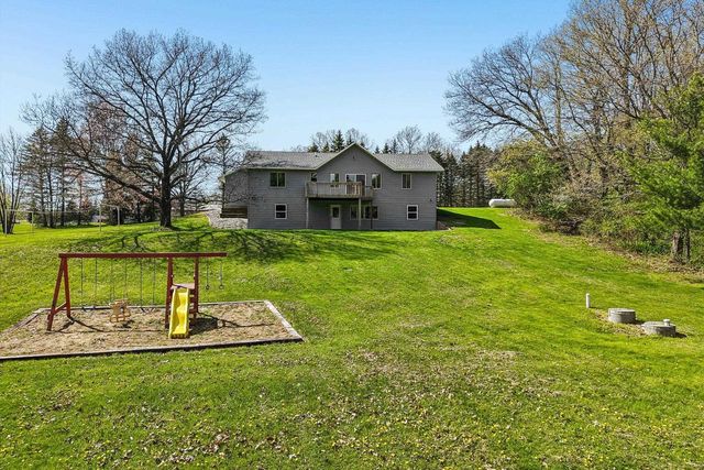 S1214 Town Hall Road, Lyndon Station, WI 53944