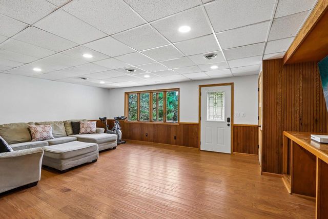 S1214 Town Hall Road, Lyndon Station, WI 53944