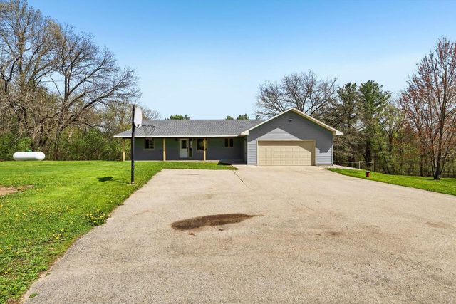 S1214 Town Hall Road, Lyndon Station, WI 53944