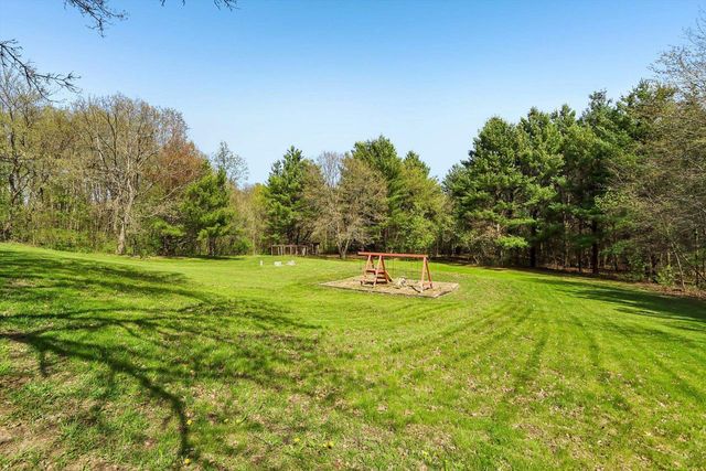 S1214 Town Hall Road, Lyndon Station, WI 53944