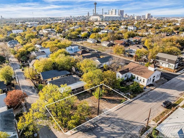 815 S Pine St, San Antonio, TX 78210