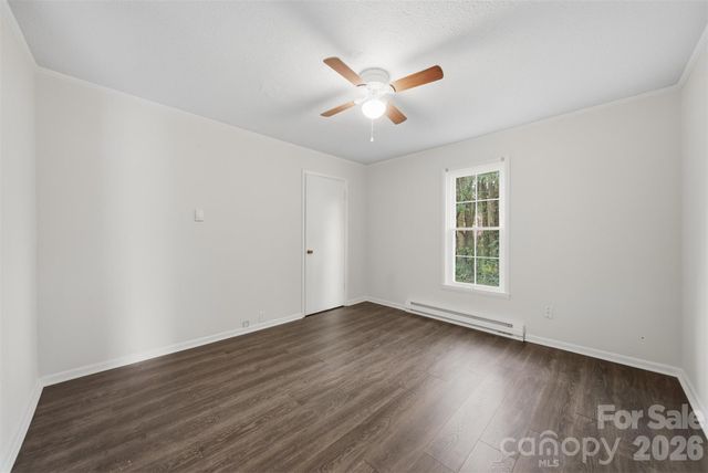 630 2nd Street SW, Conover, NC 28613